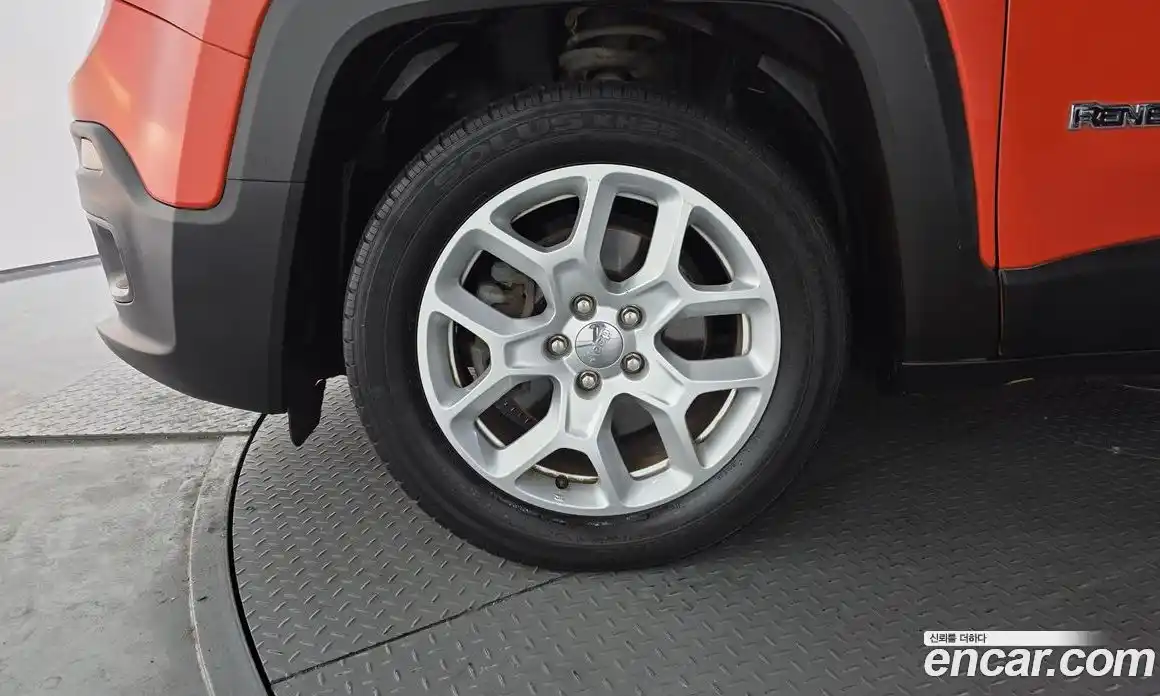 Jeep Renegade 2016 2.4 Автомат в Москве № 169729, фото 20