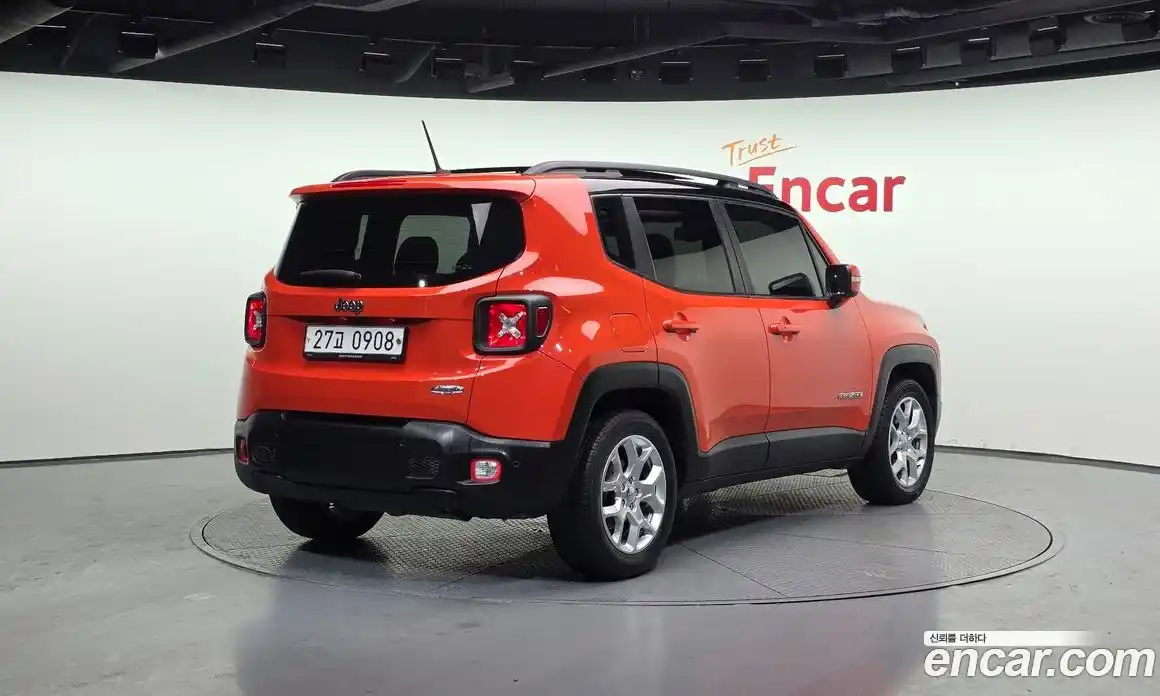 Jeep Renegade 2016 2.4 Автомат в Москве № 169729, фото 3
