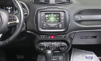 Jeep Renegade 2016 2.4 Автомат в Москве № 169729, миниатюра 10