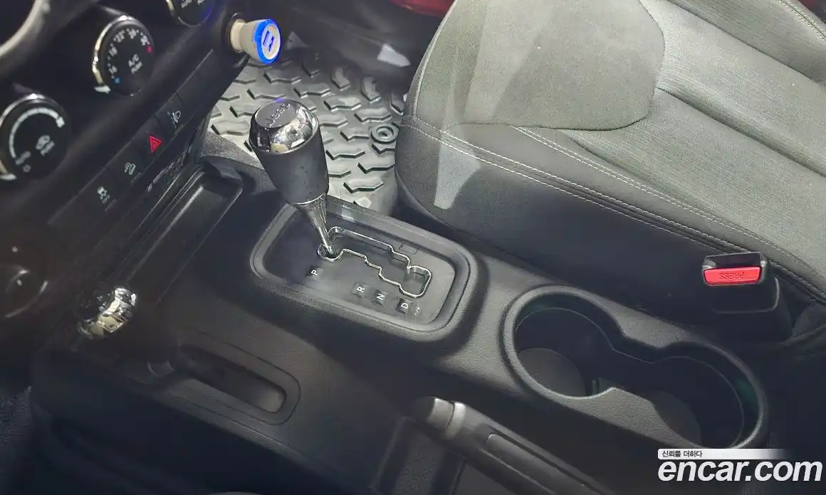 Jeep Wrangler 2016 3.6 Автомат в Москве № 169834, фото 19