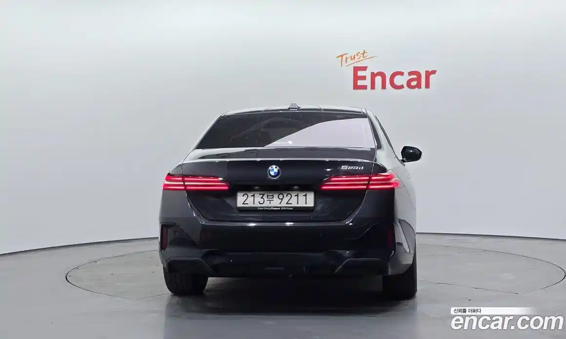 BMW 5-Series 2025 2.0 Автомат в Москве № 187743, фото 1