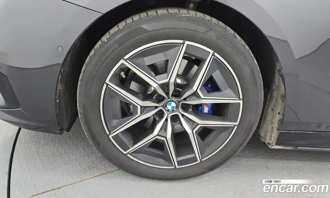 BMW 5-Series 2025 2.0 Автомат в Москве № 187743, фото 16