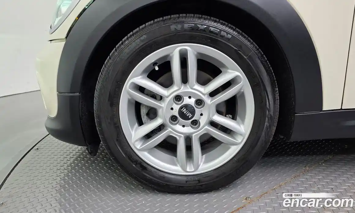 Mini Cooper 2011 1.6 Автомат в Москве № 190434, фото 13