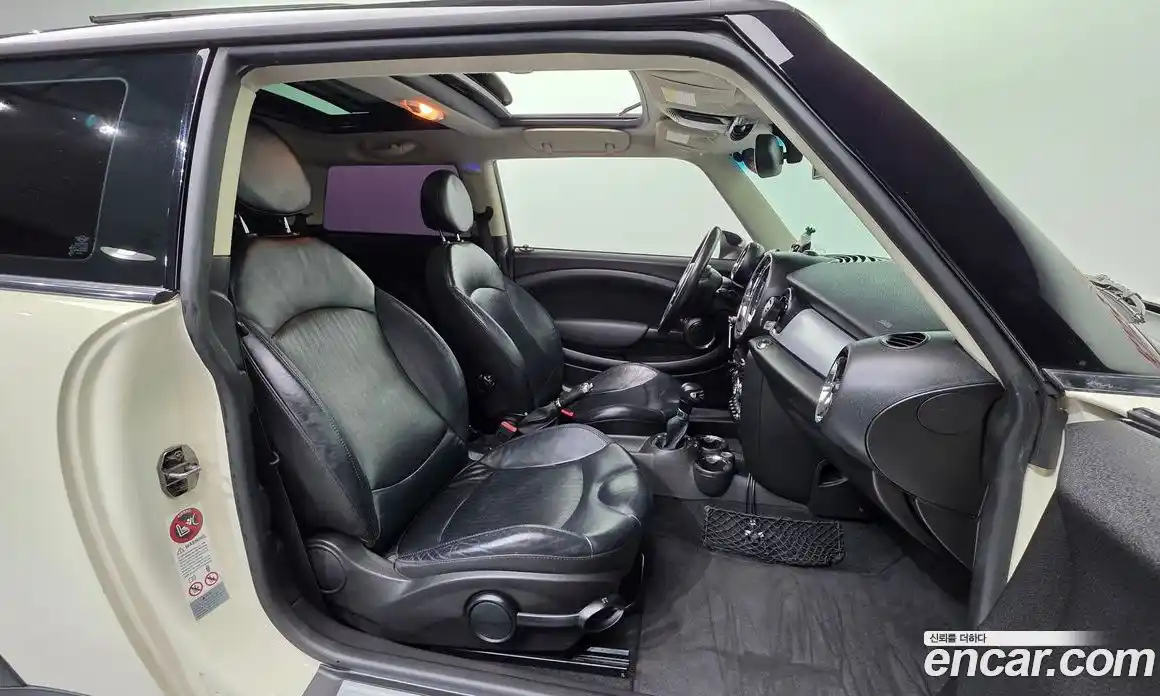 Mini Cooper 2011 1.6 Автомат в Москве № 190434, фото 20