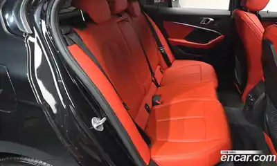 BMW 1-Series 2022 2.0 Автомат в Москве № 191230, миниатюра 2