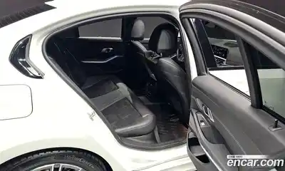 BMW 3-Series 2021 2.0 Автомат в Москве № 191810, миниатюра 2