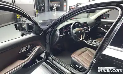 BMW 3-Series 2020 2.0 Автомат в Москве № 192068, миниатюра 2