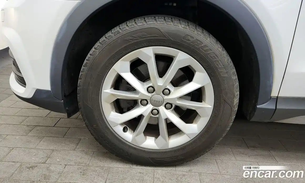 Audi Q3 2016 2.0 Автомат в Москве № 193877, фото 13