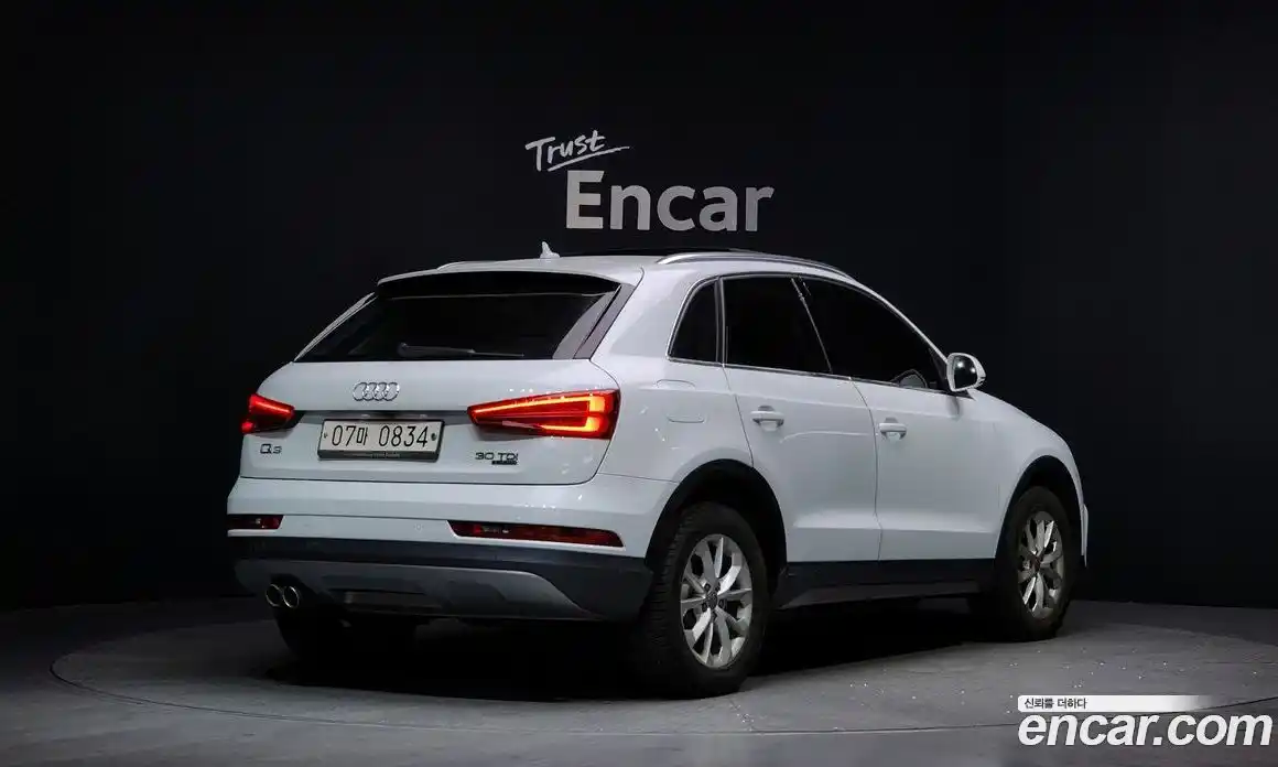 Audi Q3 2016 2.0 Автомат в Москве № 193877, фото 17