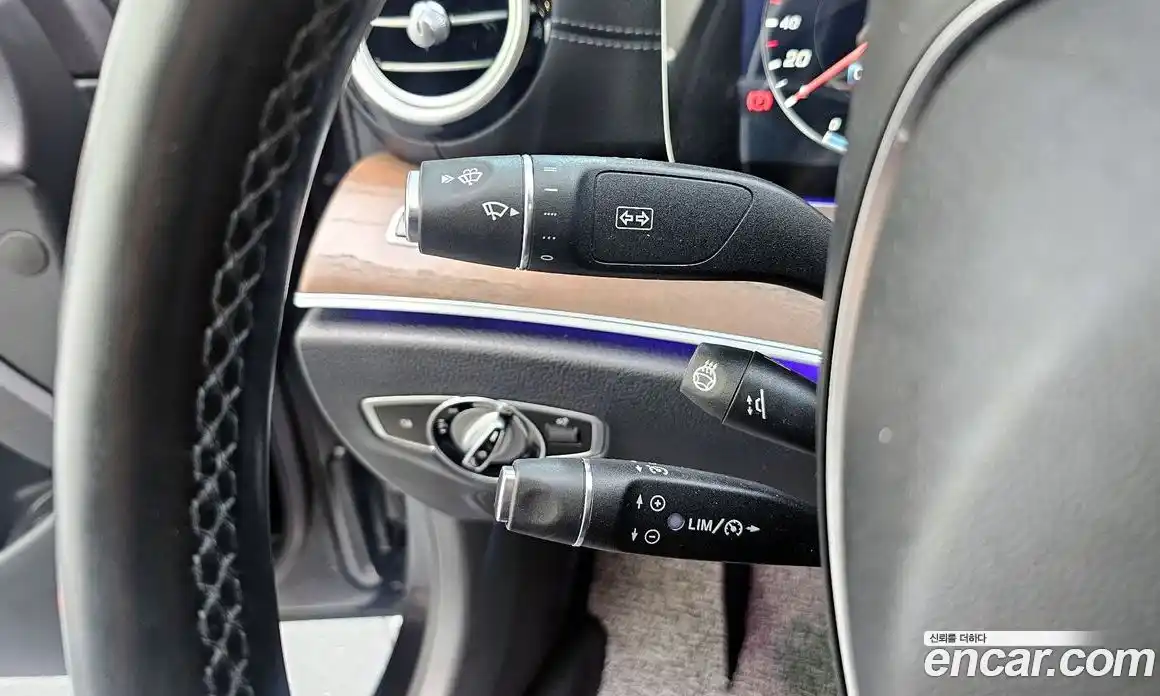 Mercedes-Benz E-Class 2017 2.0 Автомат в Москве № 194928, фото 17