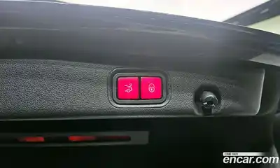 Mercedes-Benz E-Class 2017 2.0 Автомат в Москве № 194928, миниатюра 3