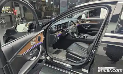 Mercedes-Benz E-Class 2017 2.0 Автомат в Москве № 194928, миниатюра 9