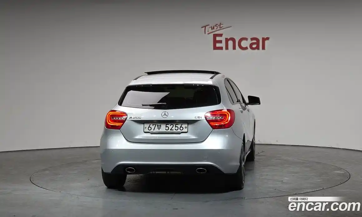 Mercedes-Benz A-Class 2014 1.8 Автомат в Москве № 195044, фото 11