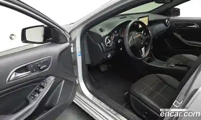 Mercedes-Benz A-Class 2014 1.8 Автомат в Москве № 195044, миниатюра 12