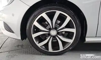 Mercedes-Benz A-Class 2014 1.8 Автомат в Москве № 195044, миниатюра 5