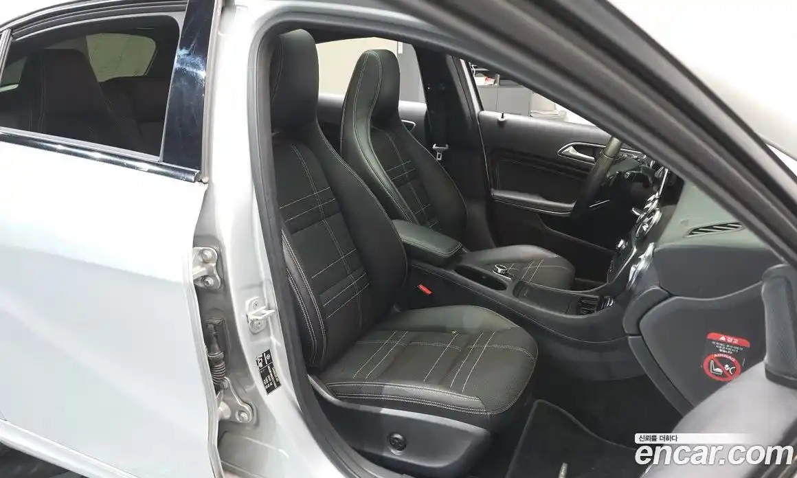 Mercedes-Benz A-Class 2014 1.8 Автомат в Москве № 195044, фото 6