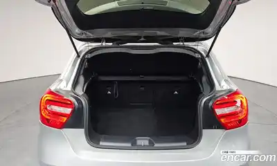 Mercedes-Benz A-Class 2014 1.8 Автомат в Москве № 195044, миниатюра 9