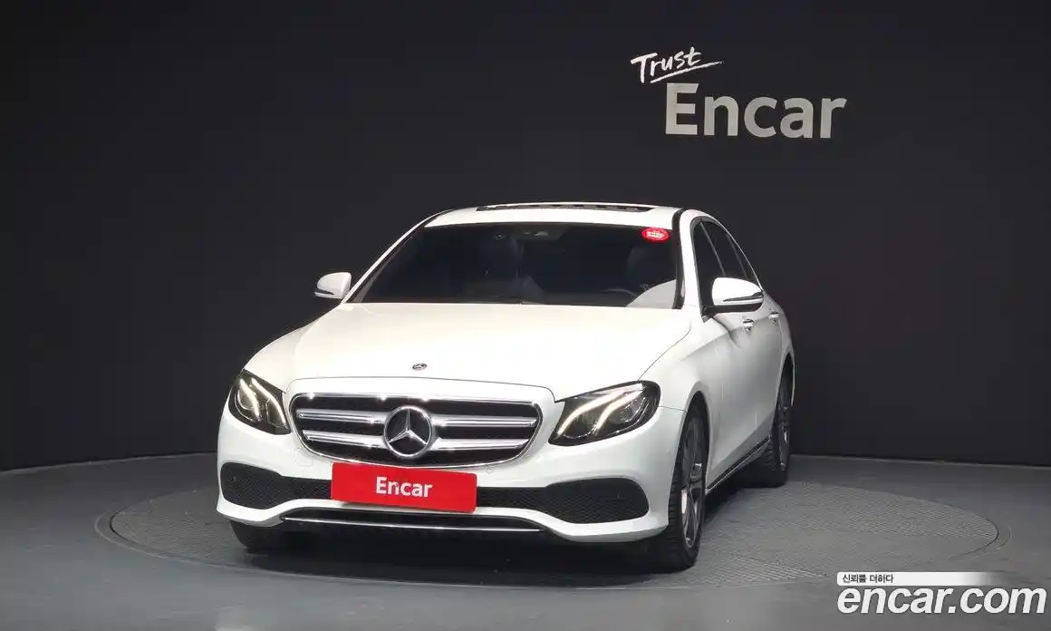 Mercedes-Benz E-Class 2019 2.0 Автомат в Москве № 195074, фото 13