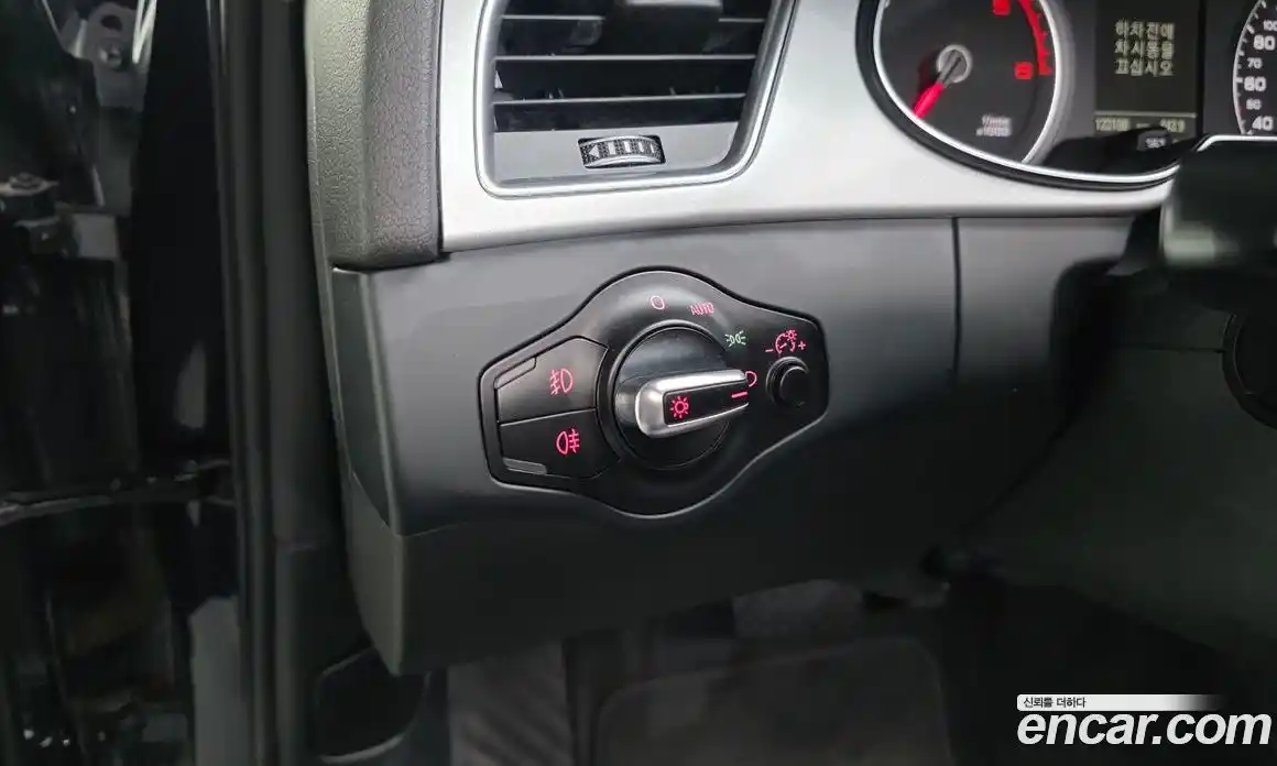 Audi A4 2015 2.0 Автомат в Москве № 196651, фото 9