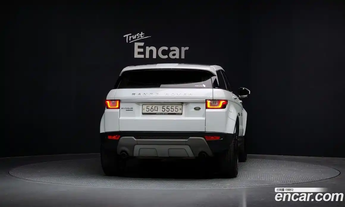 Land Rover Range-Rover Evoque 2017 2.0 Автомат в Москве № 198160, фото 13