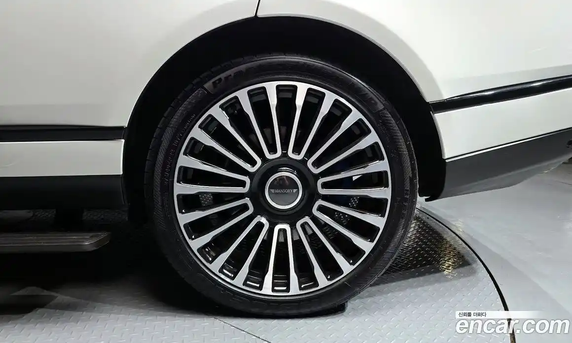 Land Rover Range-Rover 2017 5.0 Автомат в Москве № 198204, фото 16