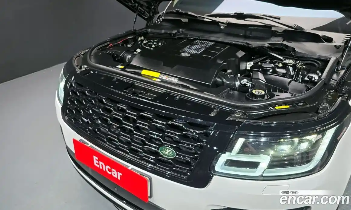 Land Rover Range-Rover 2017 5.0 Автомат в Москве № 198204, фото 2