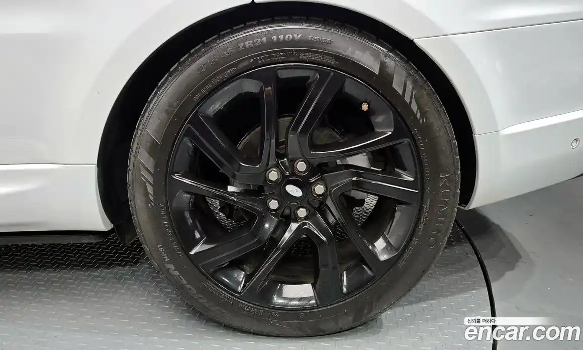 Land Rover Range-Rover Sport 2018 3.0 Автомат в Москве № 198227, фото 15