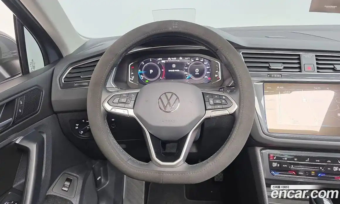 Volkswagen Tiguan 2024 2.0 Автомат в Москве № 198976, фото 14