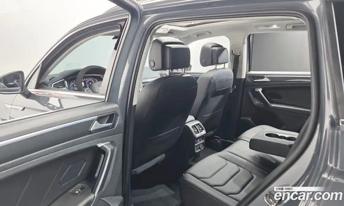 Volkswagen Tiguan 2024 2.0 Автомат в Москве № 198976, фото 18