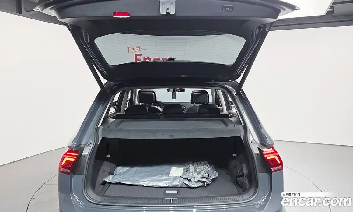 Volkswagen Tiguan 2024 2.0 Автомат в Москве № 198976, фото 20