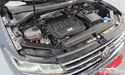 Volkswagen Tiguan 2024 2.0 Автомат в Москве № 198976, миниатюра 6