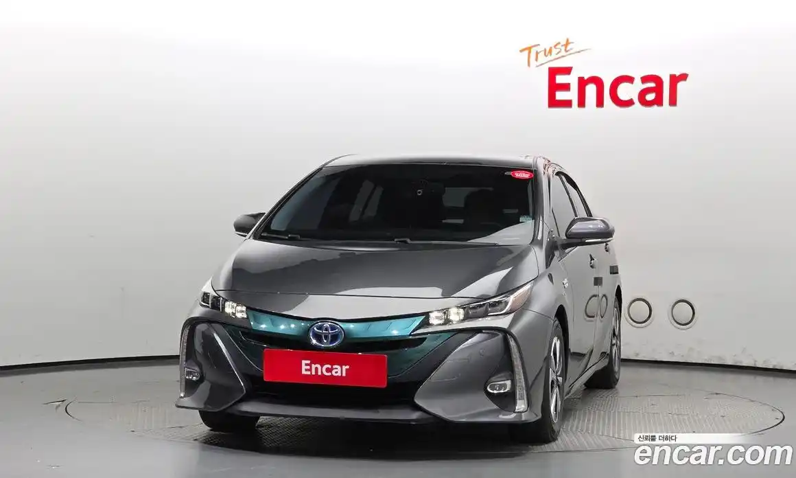 Toyota Prius 2018 1.8 Автомат в Москве № 199686, фото 14