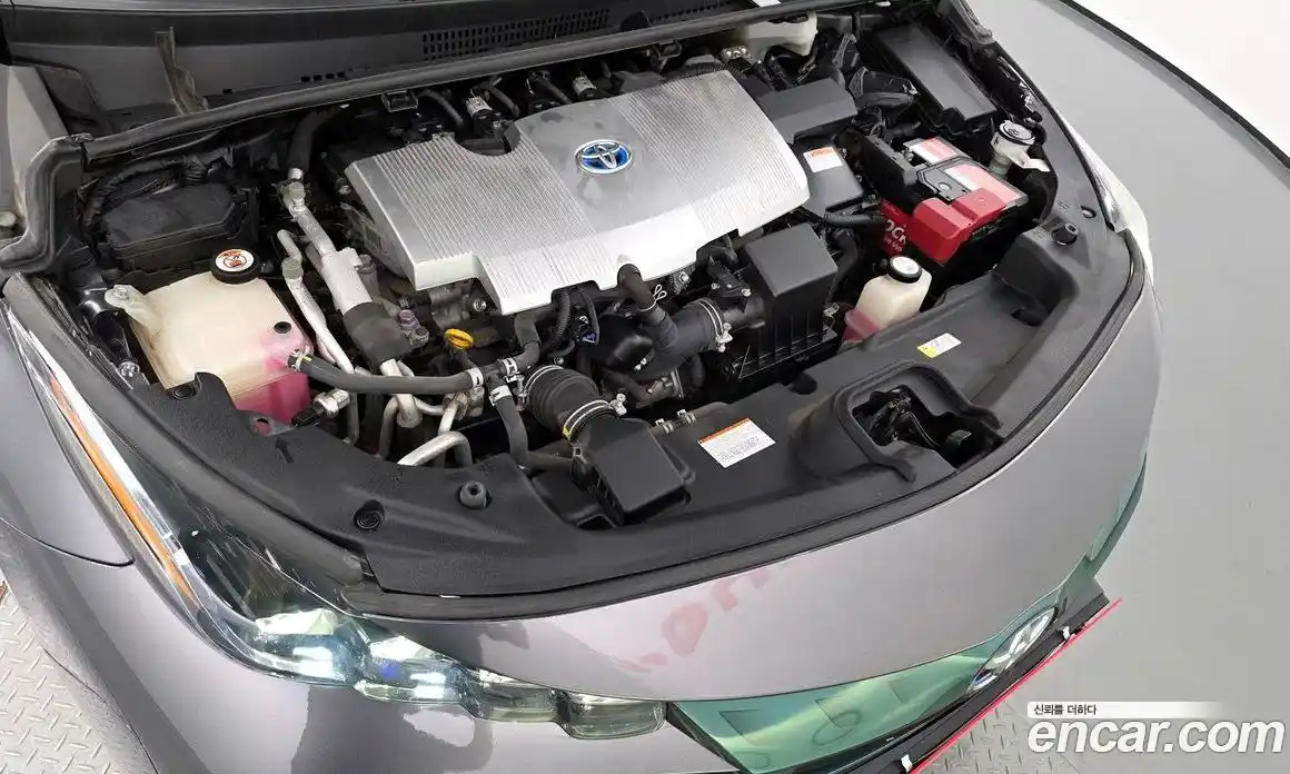 Toyota Prius 2018 1.8 Автомат в Москве № 199686, фото 7