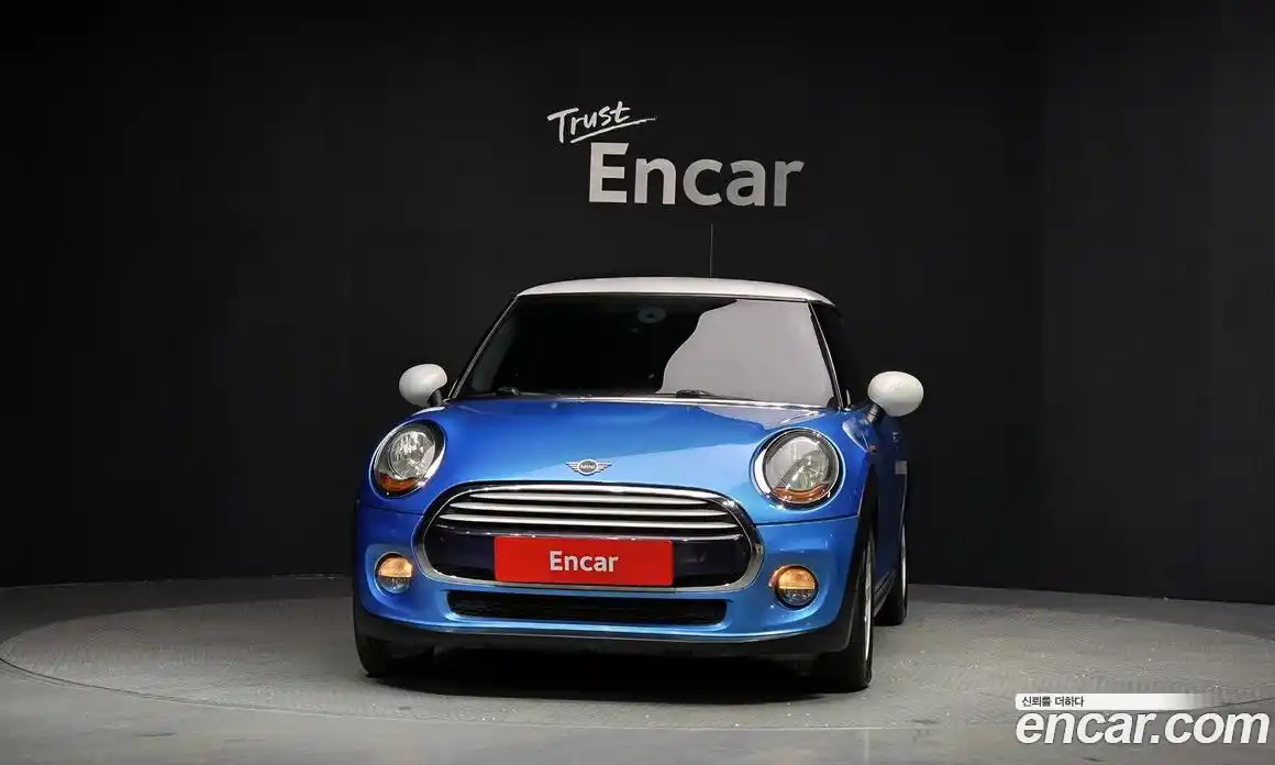 Mini Cooper 2015 1.5 Автомат в Москве № 205357, фото 13