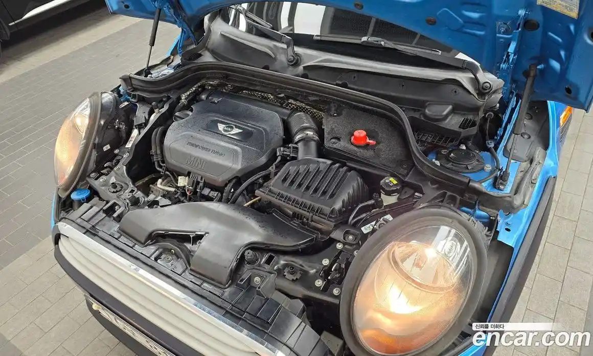 Mini Cooper 2015 1.5 Автомат в Москве № 205357, фото 14