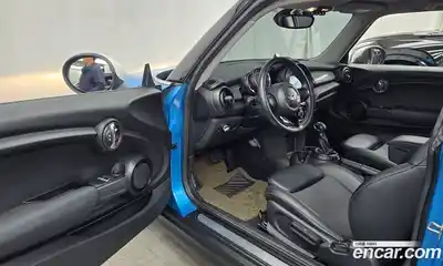 Mini Cooper 2015 1.5 Автомат в Москве № 205357, миниатюра 3