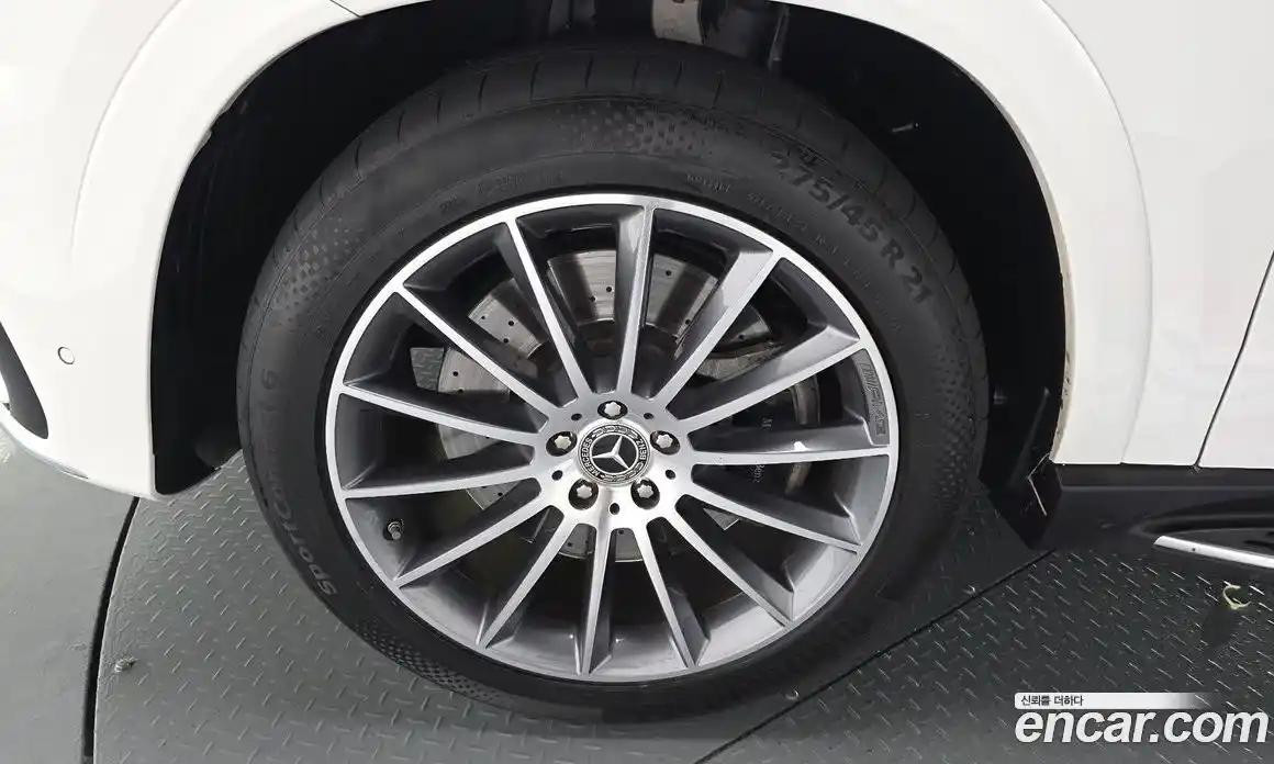 Mercedes-Benz GLE-Class 2024 3.0 Автомат в Москве № 206316, фото 13