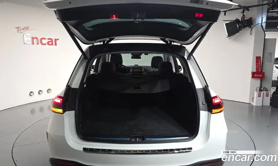 Mercedes-Benz GLE-Class 2024 3.0 Автомат в Москве № 206316, фото 18