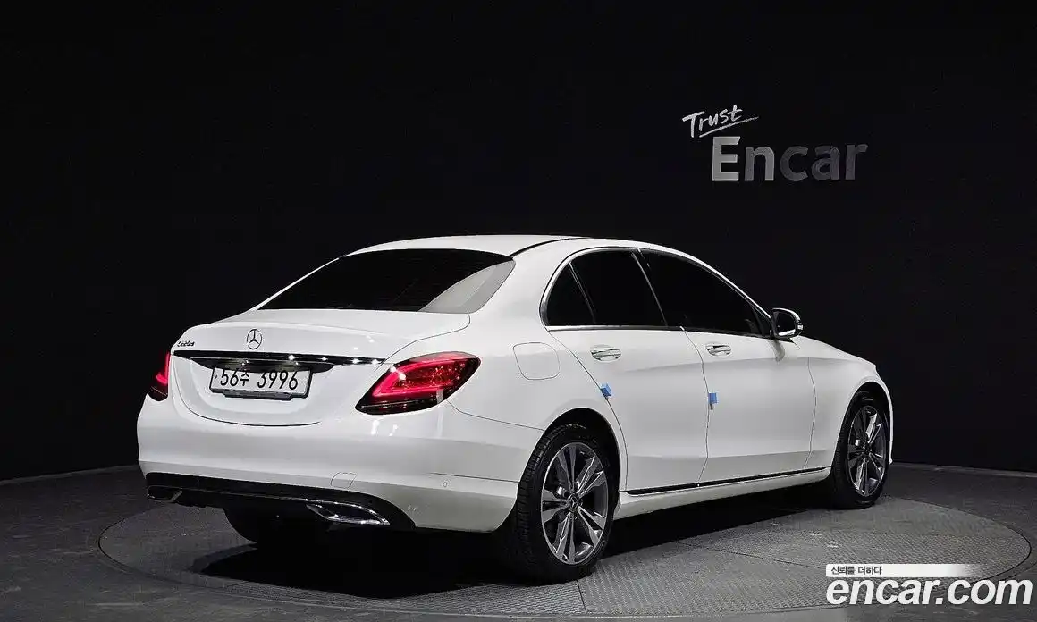 Mercedes-Benz C-Class 2019 1.9 Автомат в Москве № 209051, фото 1