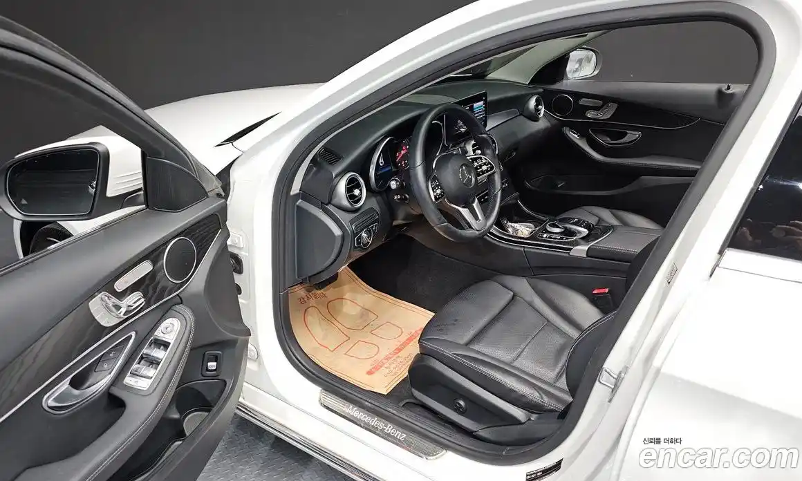 Mercedes-Benz C-Class 2019 1.9 Автомат в Москве № 209051, фото 15