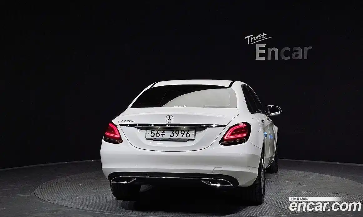 Mercedes-Benz C-Class 2019 1.9 Автомат в Москве № 209051, фото 17