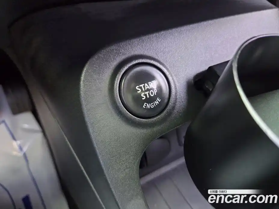 Renault QM3 2015 1.5 Автомат в Москве № 210021, фото 12