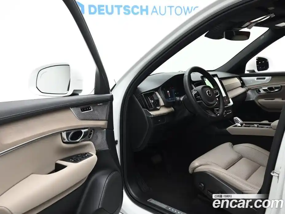 Volvo XC90 2026 2.0 Автомат в Москве № 212762, фото 11