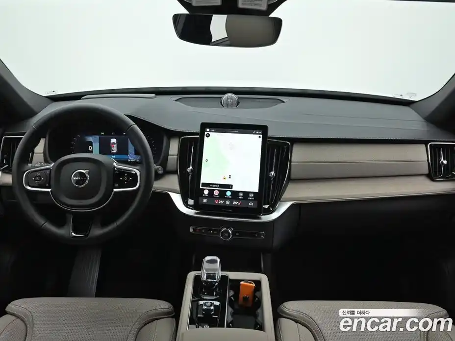 Volvo XC90 2026 2.0 Автомат в Москве № 212762, фото 7