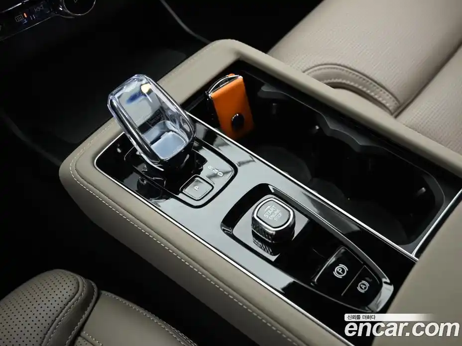 Volvo XC90 2026 2.0 Автомат в Москве № 212762, фото 9