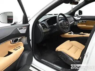 Volvo XC90 2025 2.0 Автомат в Москве № 212772, миниатюра 11