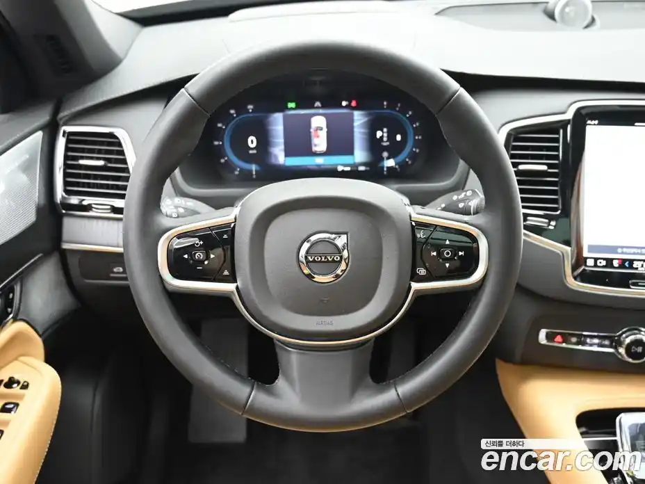 Volvo XC90 2025 2.0 Автомат в Москве № 212772, фото 13