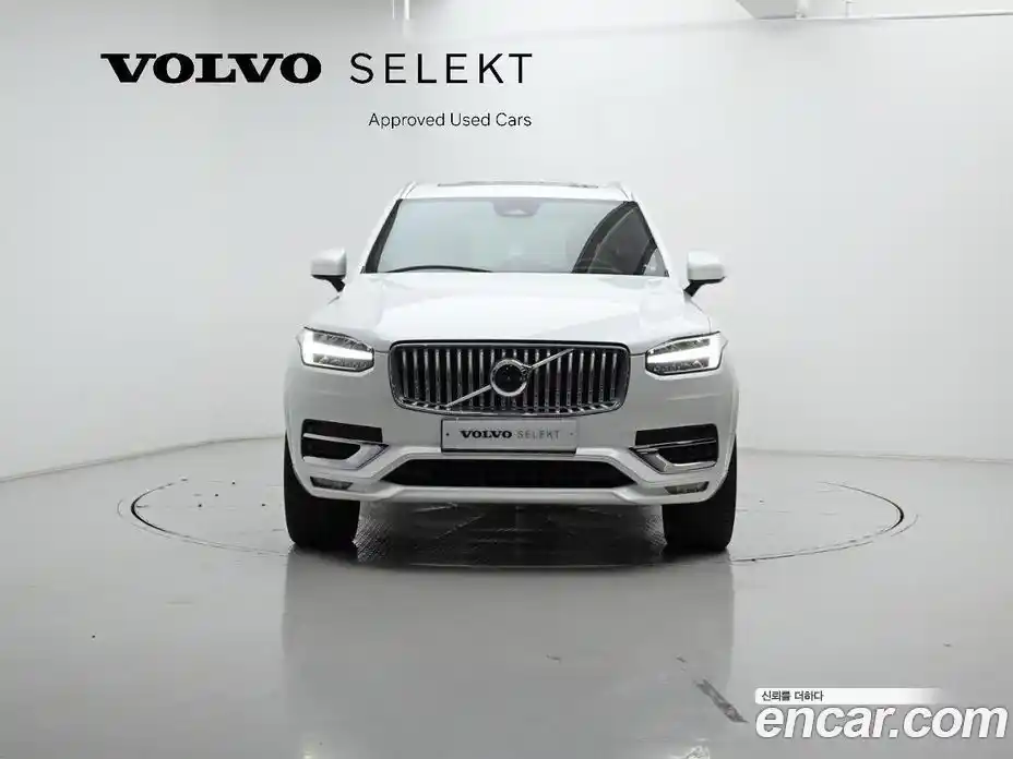 Volvo XC90 2025 2.0 Автомат в Москве № 212772, фото 3