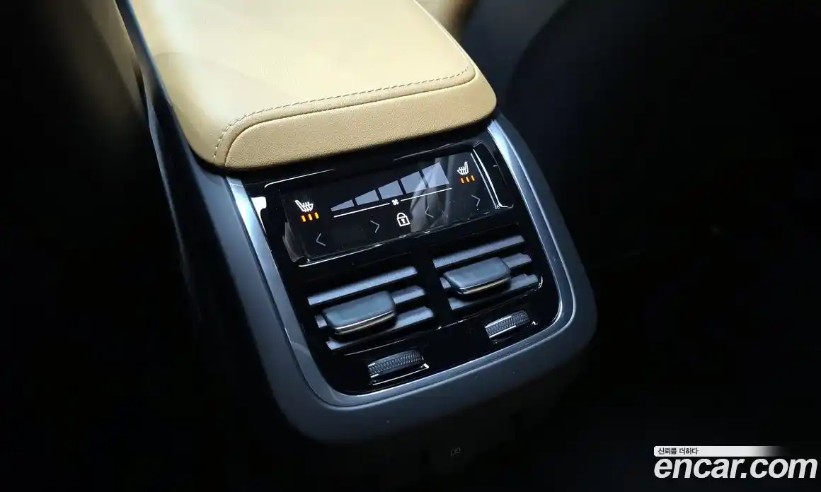 Volvo S60 2023 2.0 Автомат в Москве № 212811, фото 18