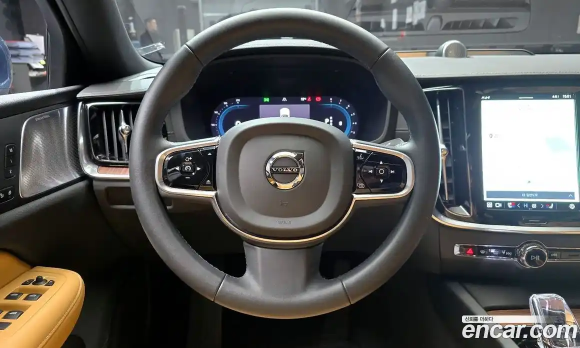 Volvo S60 2023 2.0 Автомат в Москве № 212811, фото 19